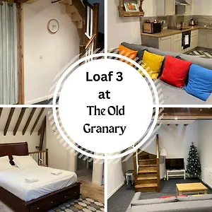  Apartment Loaf 3 At The Old Granary Converted Town Centre Barn United Kingdom